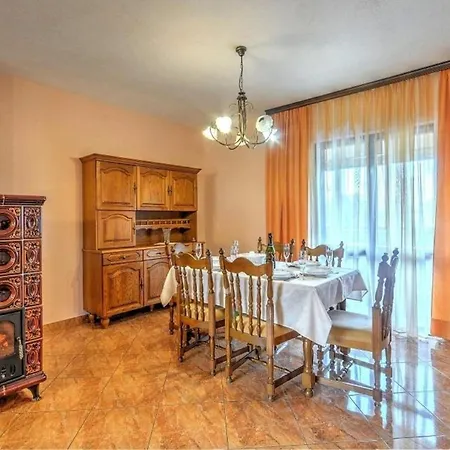 Appartamento Fuer 8 Personen Ca 120 Qm In Pula, Istrien Istrische Riviera
