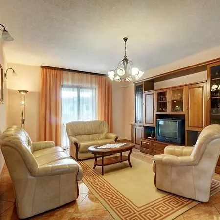 Appartamento Fuer 8 Personen Ca 120 Qm In Pula, Istrien Istrische Riviera